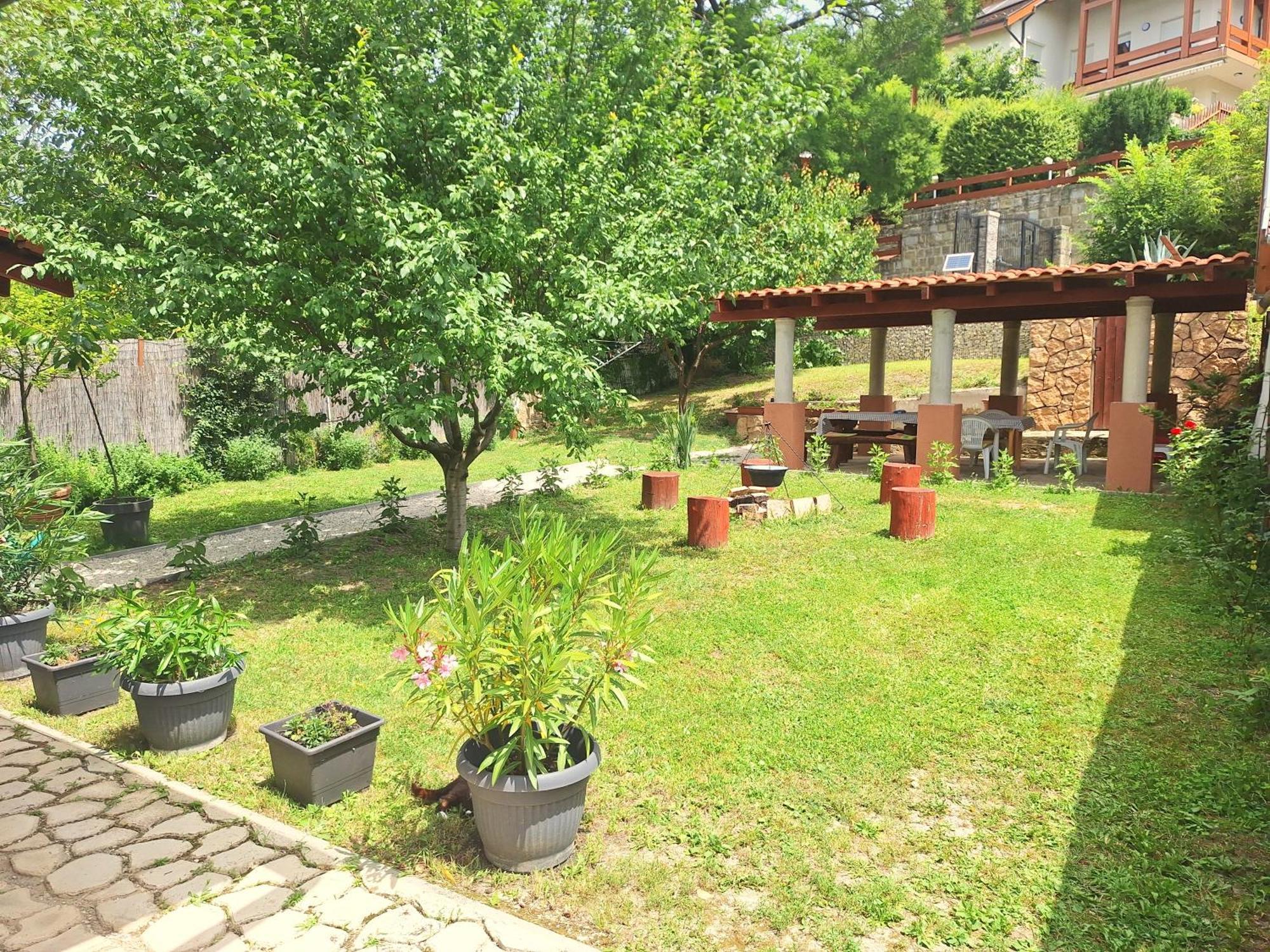 Balcsi1 Apartment Balatonfůzfő Екстериор снимка