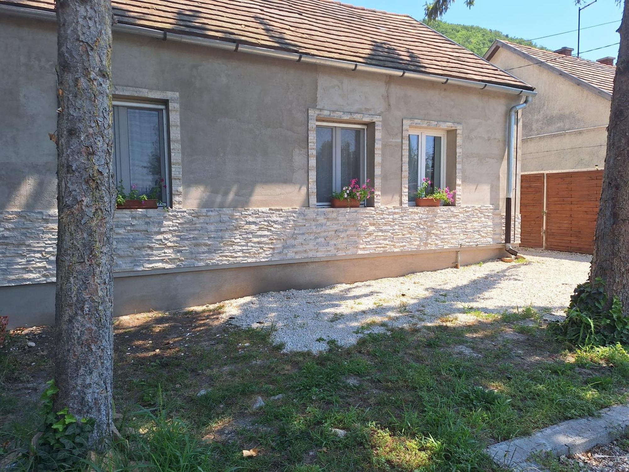Balcsi1 Apartment Balatonfůzfő Екстериор снимка