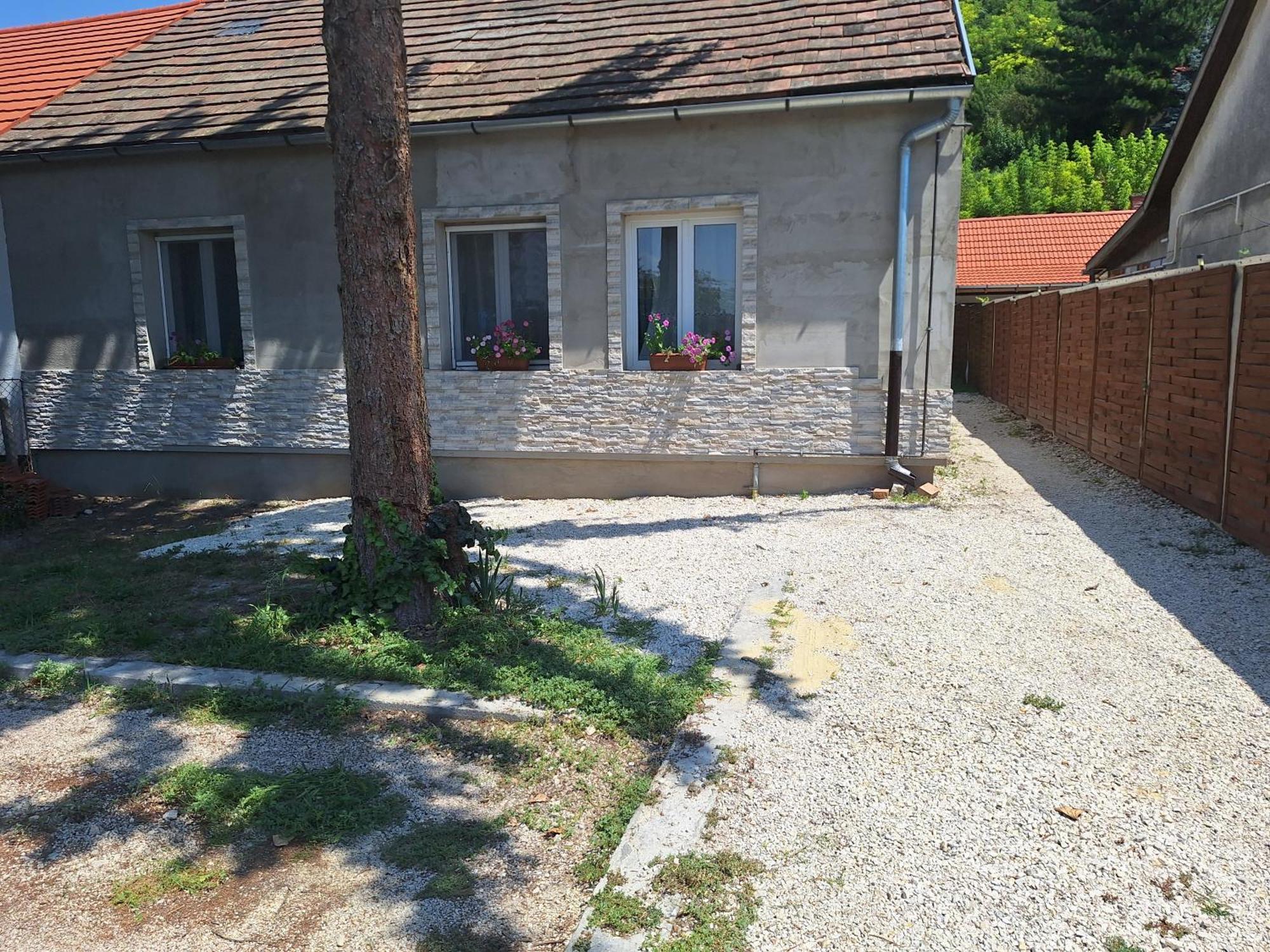 Balcsi1 Apartment Balatonfůzfő Екстериор снимка